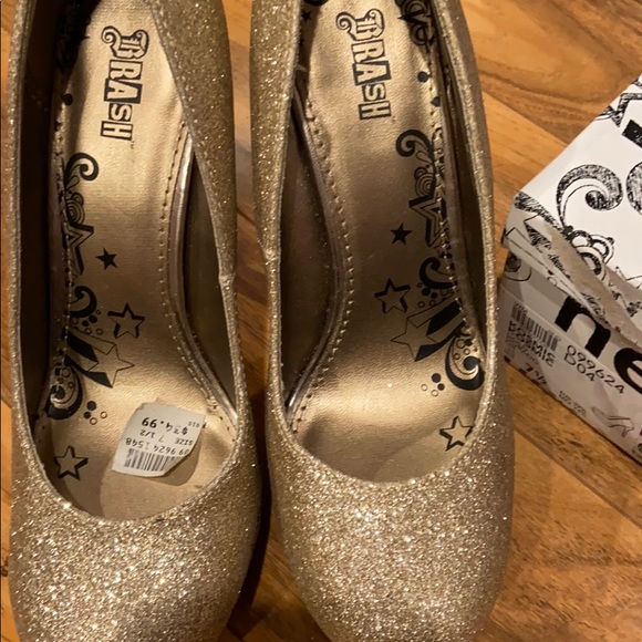 Gold sparkle high heels 👠✨❗️ - Picture 4 of 8